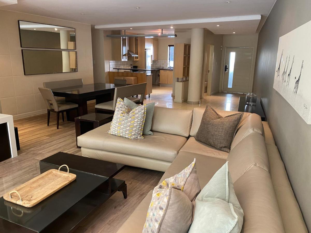 Zuri Residences At Ten Degrees Johannesbourg Extérieur photo