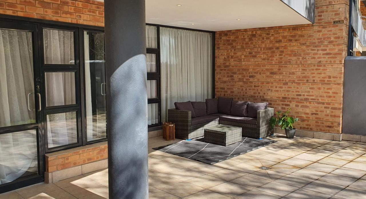 Zuri Residences At Ten Degrees Johannesbourg Extérieur photo